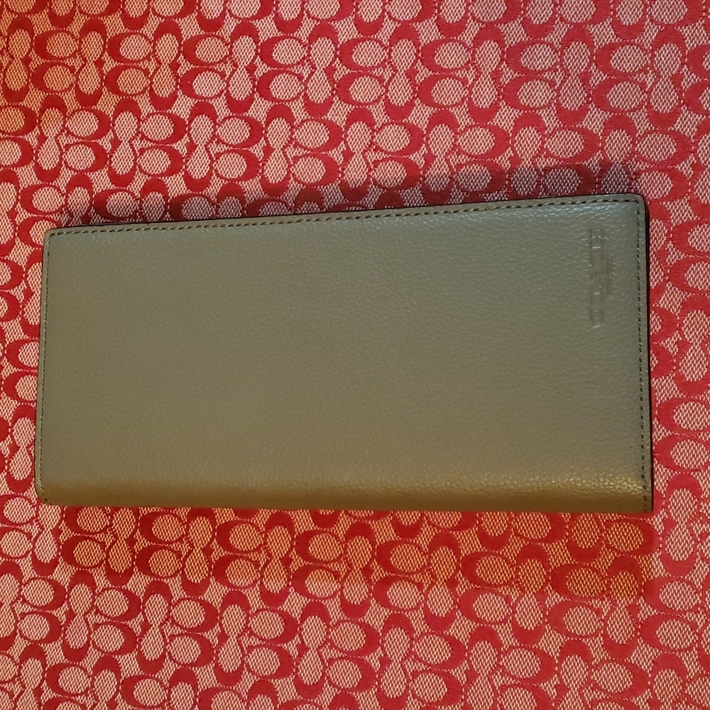 Long wallets - Picture 1 of 8